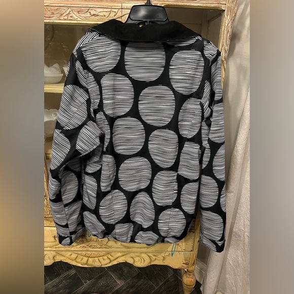 Roxy Snowboard Ski Winter Black and White Circle Print Jacket Large - Picture 7 of 9